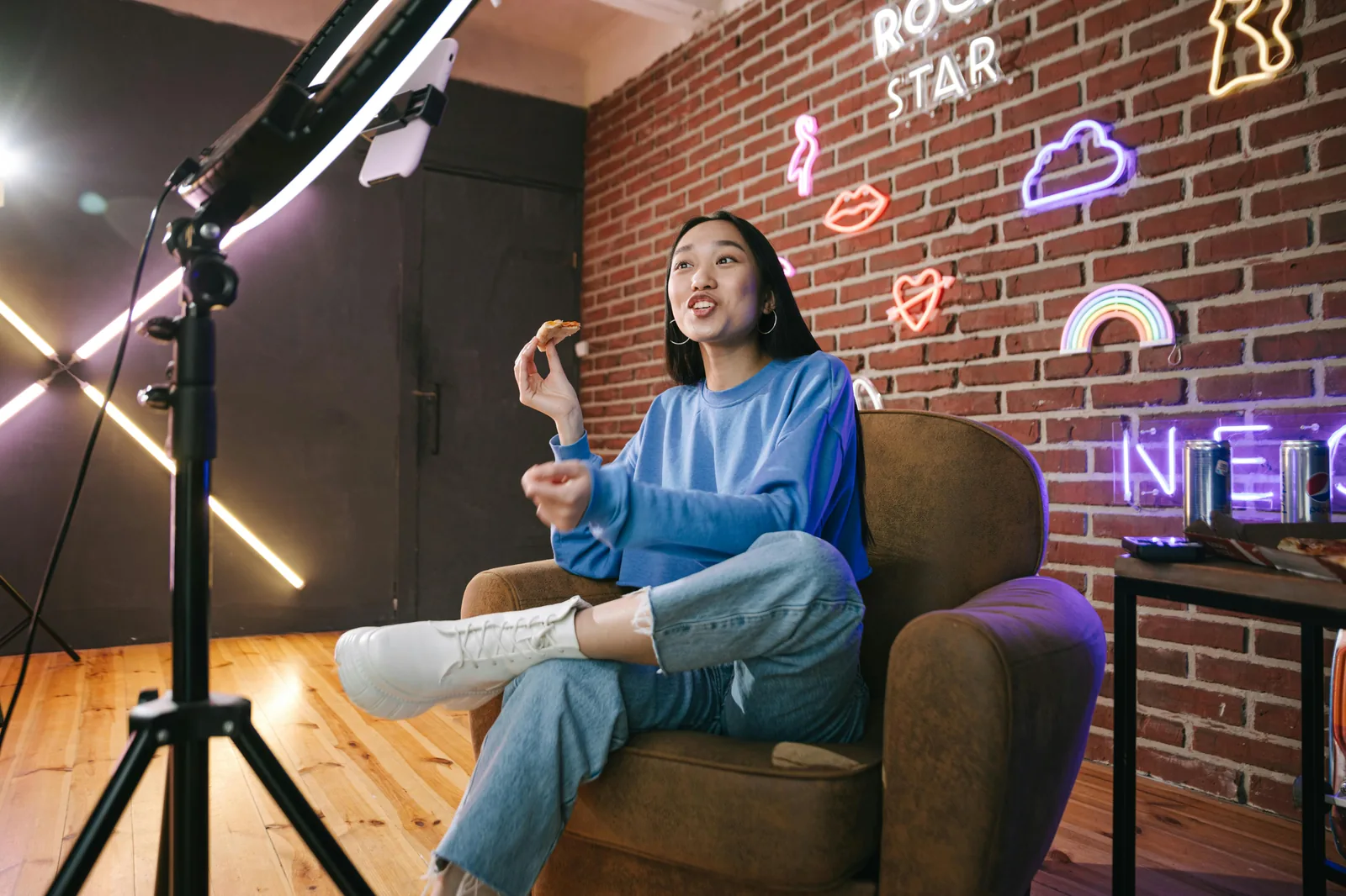 Các thành viên chính của Gãy TV