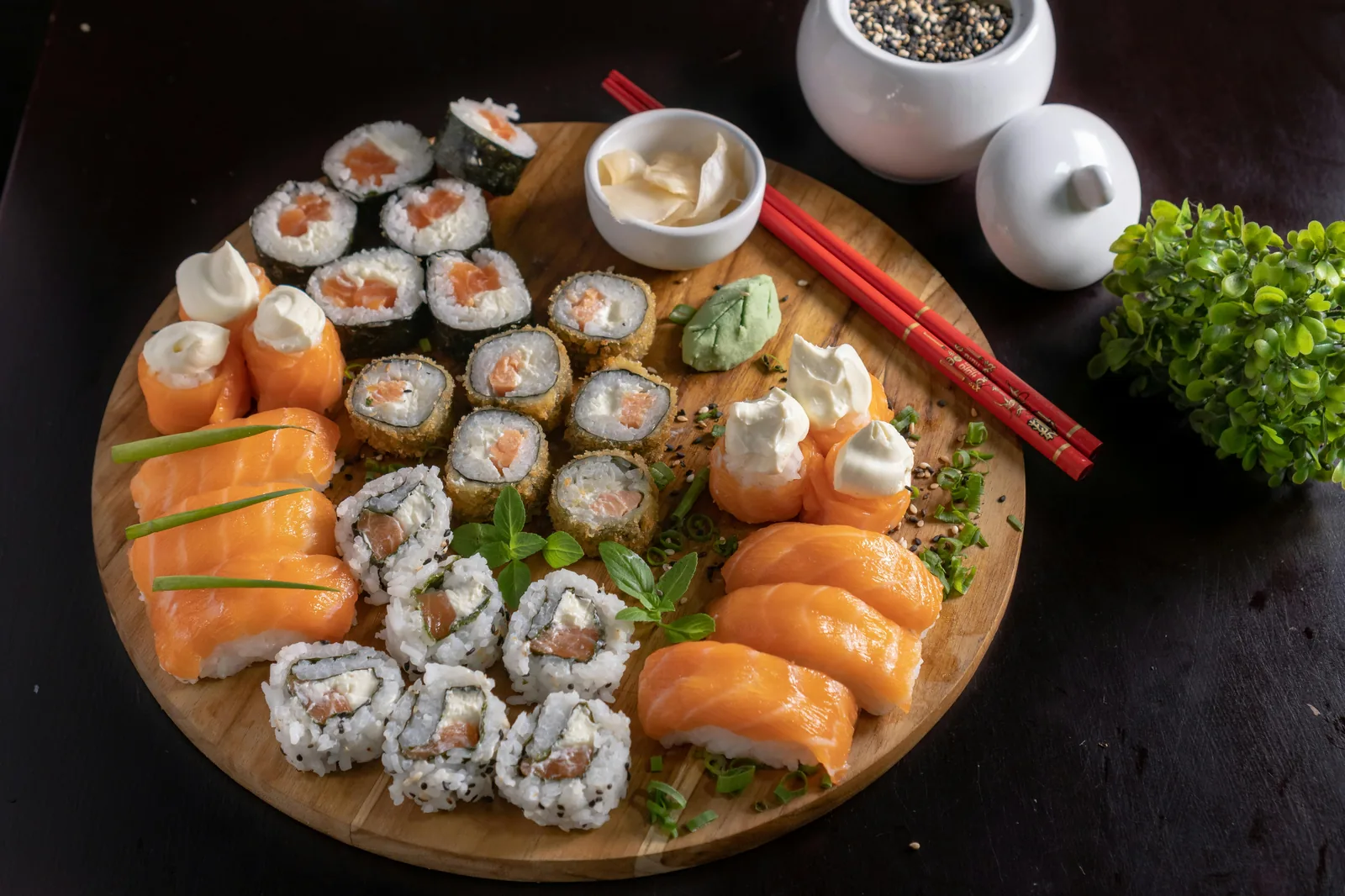 Những điều ít người biết về Hoshi Phan