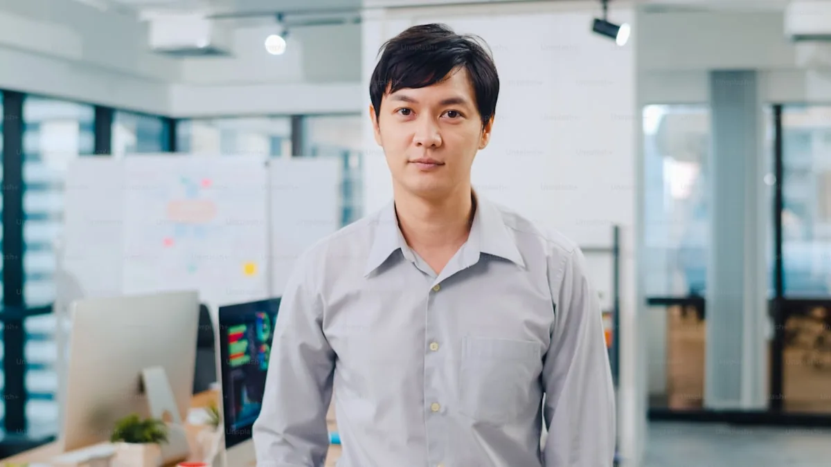 Huy NL: Từ Captain Samsung đến founder mạng lưới 50 creator